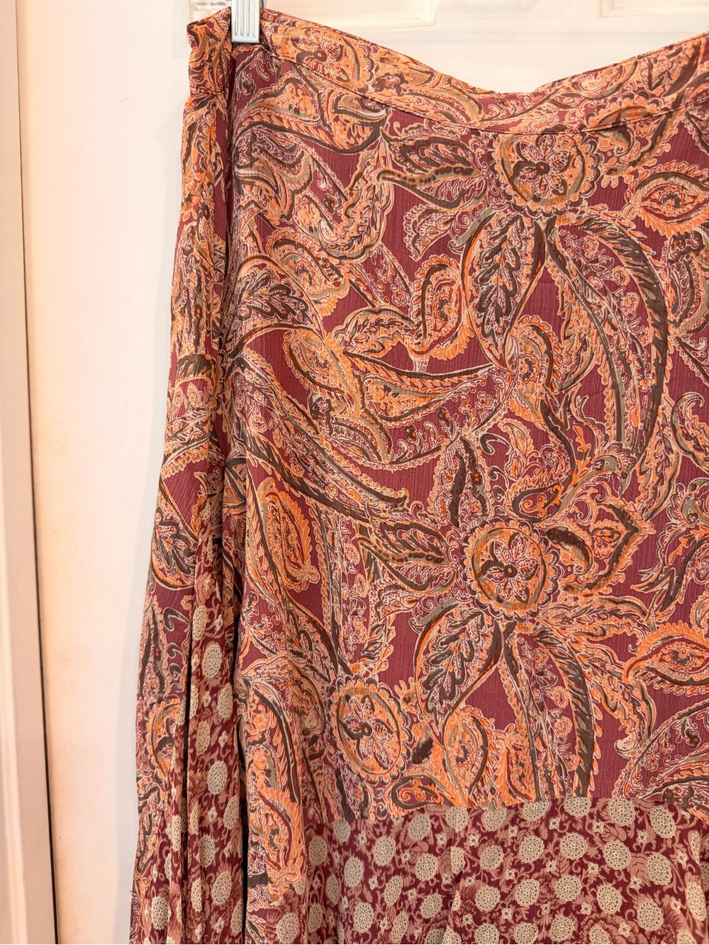 Sundance Paisley Handkerchief Hem Skirt in Rust & Peach, Silk, Lightweight, Sz 6 - Picture 2 of 14